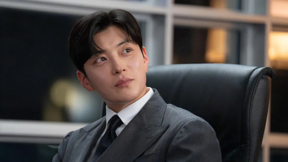 Choi Moon Do from My Royal Nemesis, with ambitiously cunning expressions