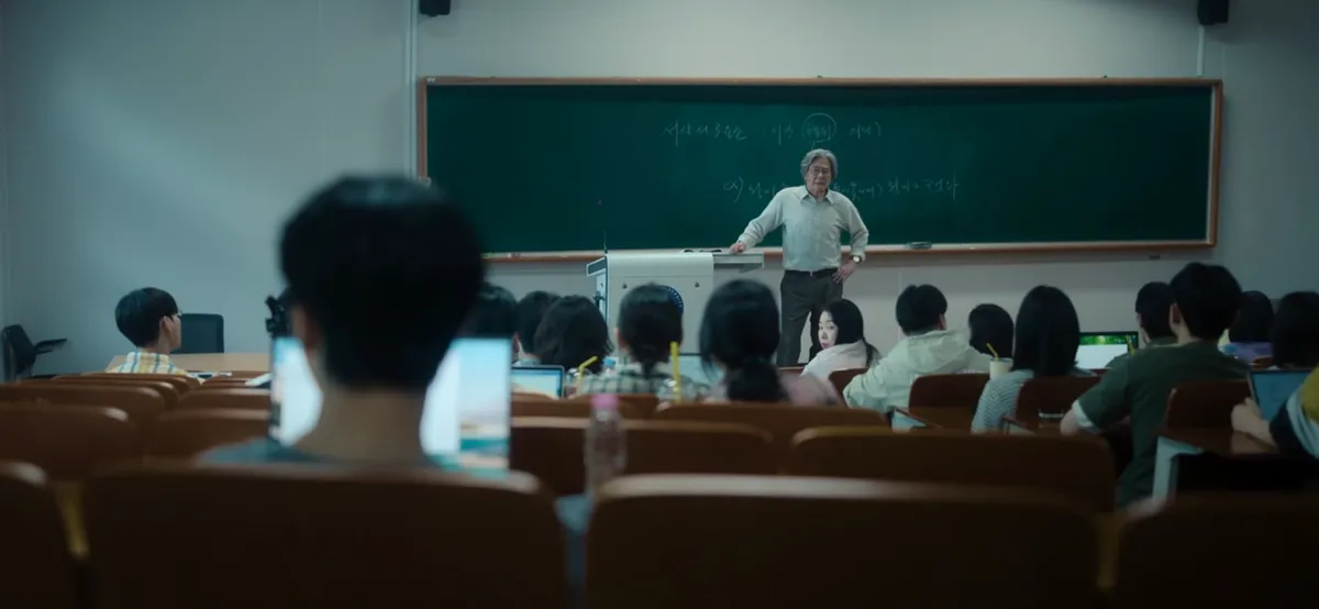 Lee Kang in Mun Oh's class