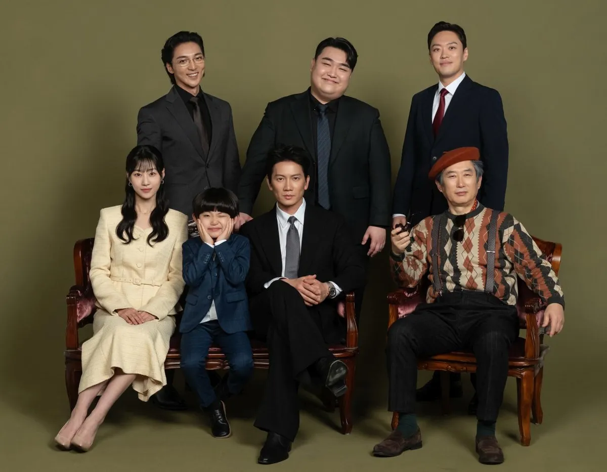 The Fake Family of the The Apartment Job